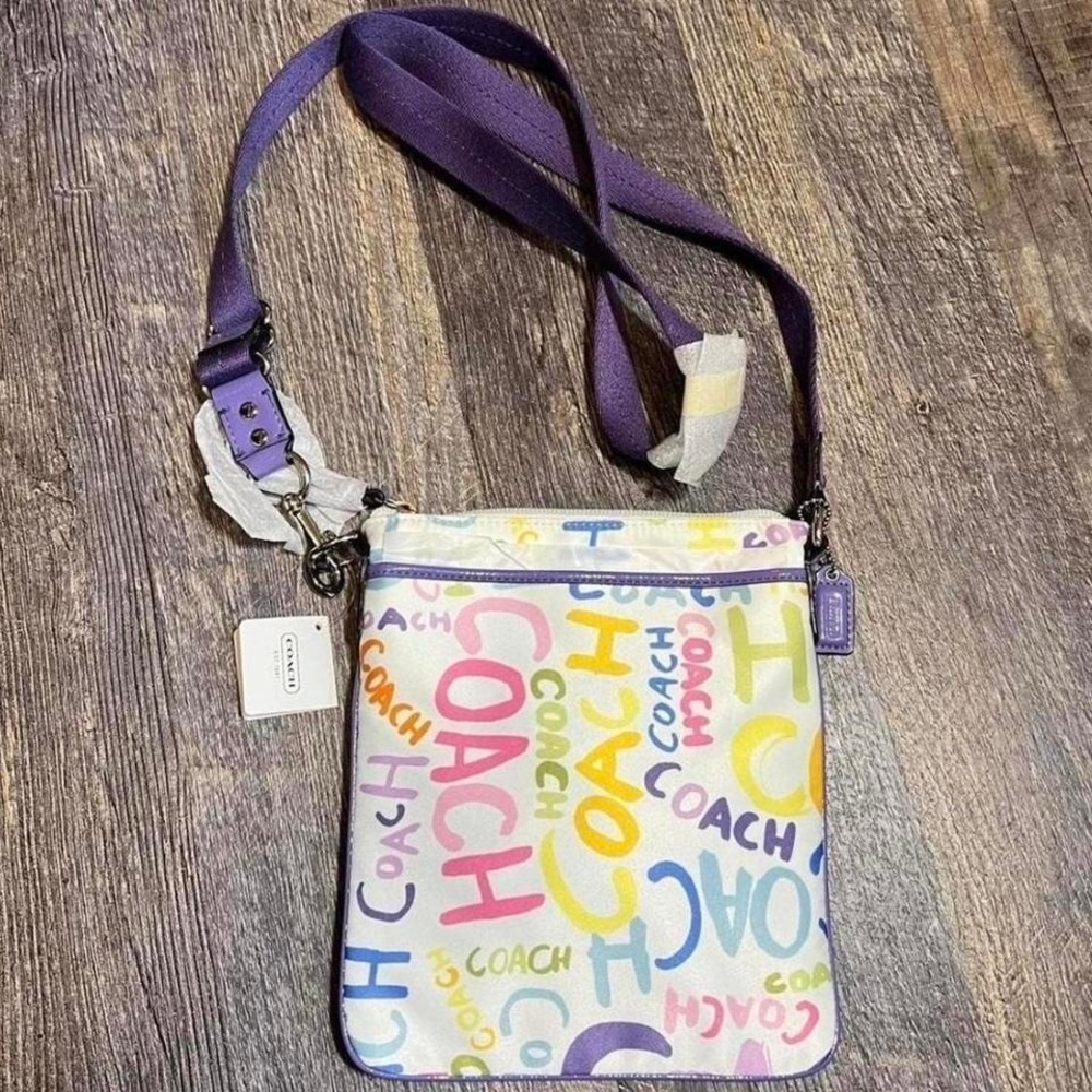 Coach f47517 Hampton Scribble Crossbody Swingpack Bag Canvas w/Leather Trim new